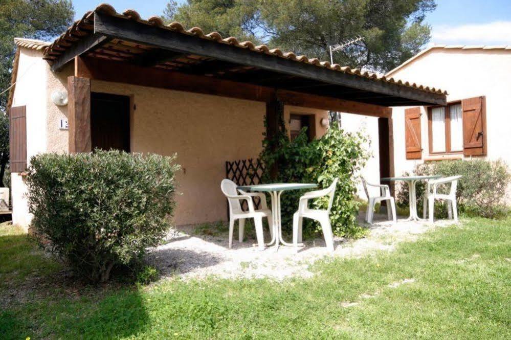 Le Relais Des Lavandins Le Muy Εξωτερικό φωτογραφία